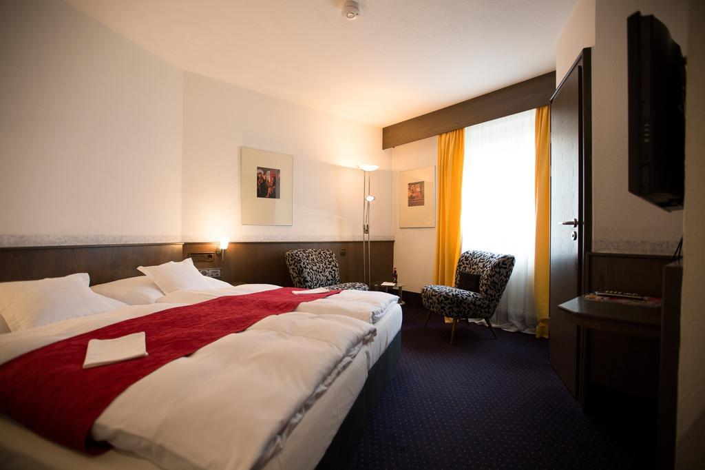 Hotel Buerkle Fellbach Room photo